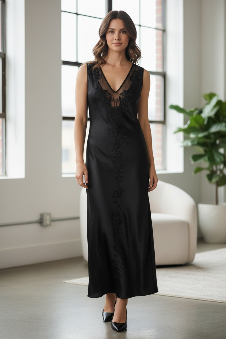 Nicole Miller Collection 100% Silk Embroidered Rose Gown Black Size 6